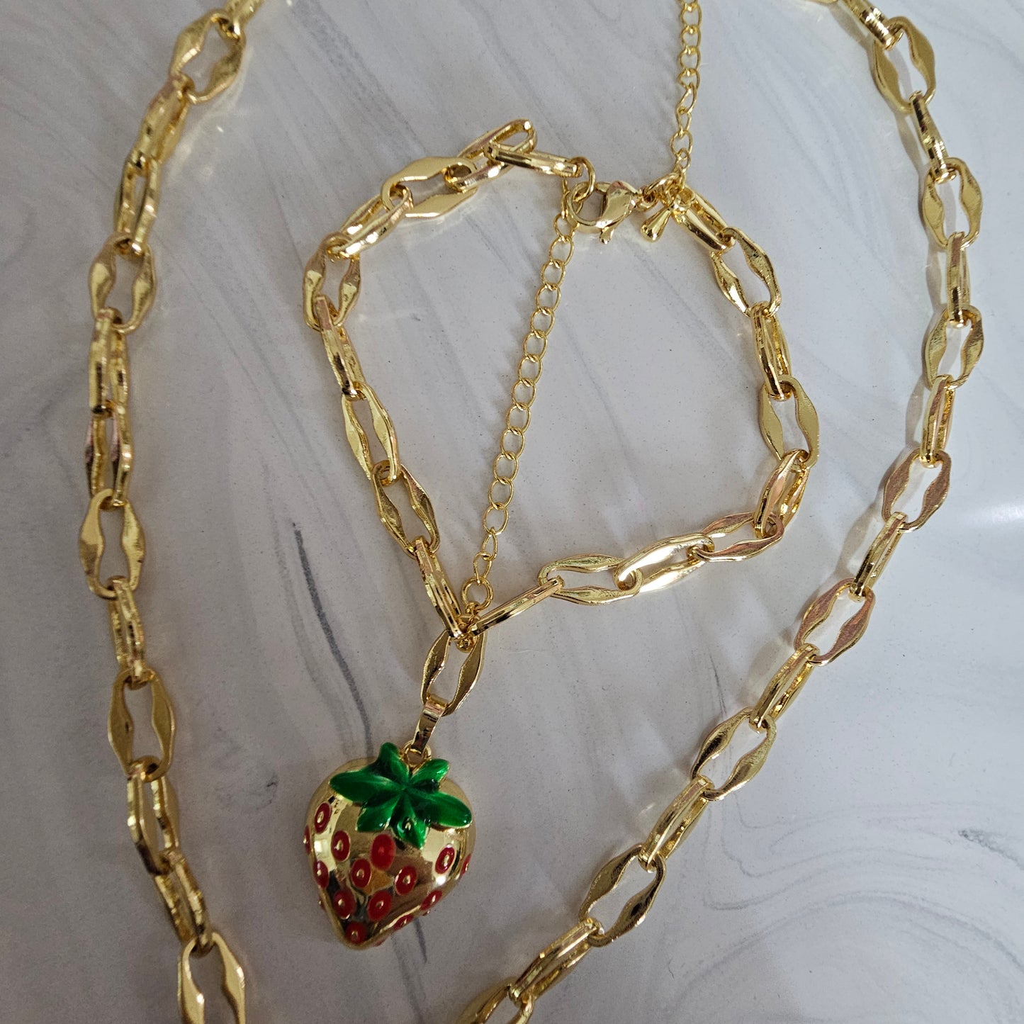 Strawberry Paperclip Set