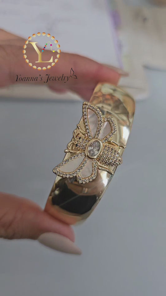 Bee Bangle Bracelet