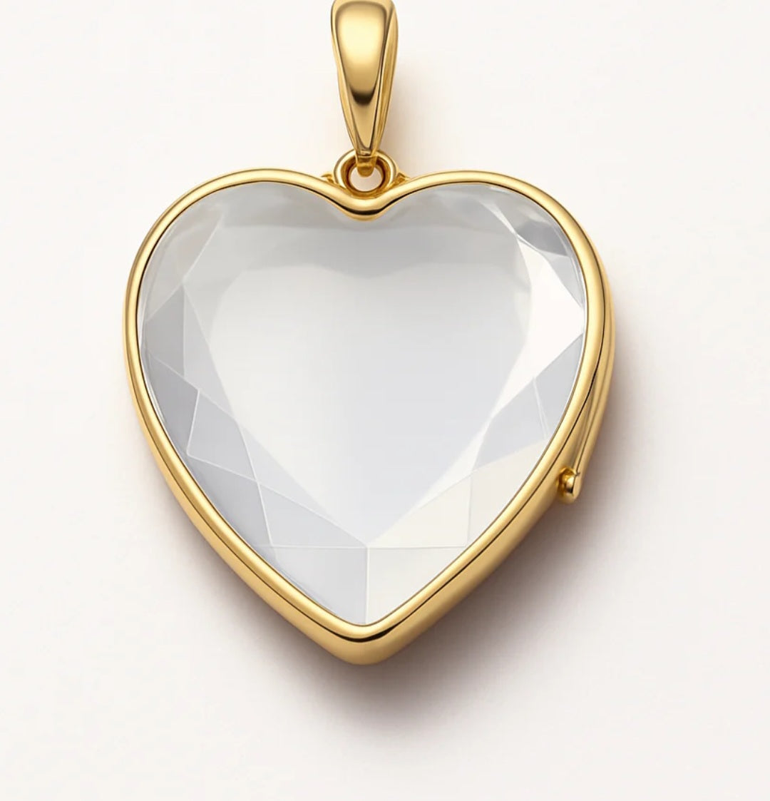 LOCKET PENDANT