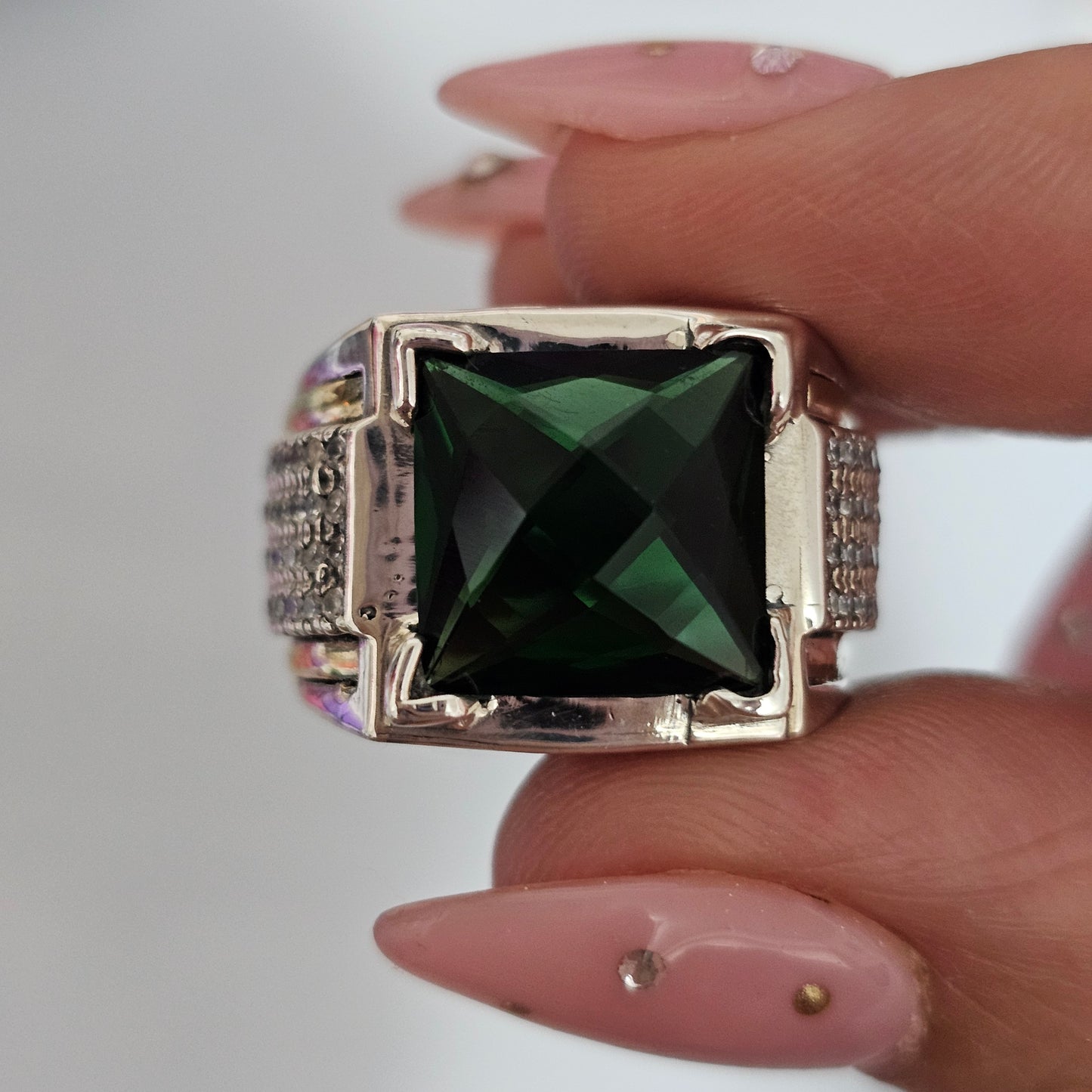 Green Esmeral Ring