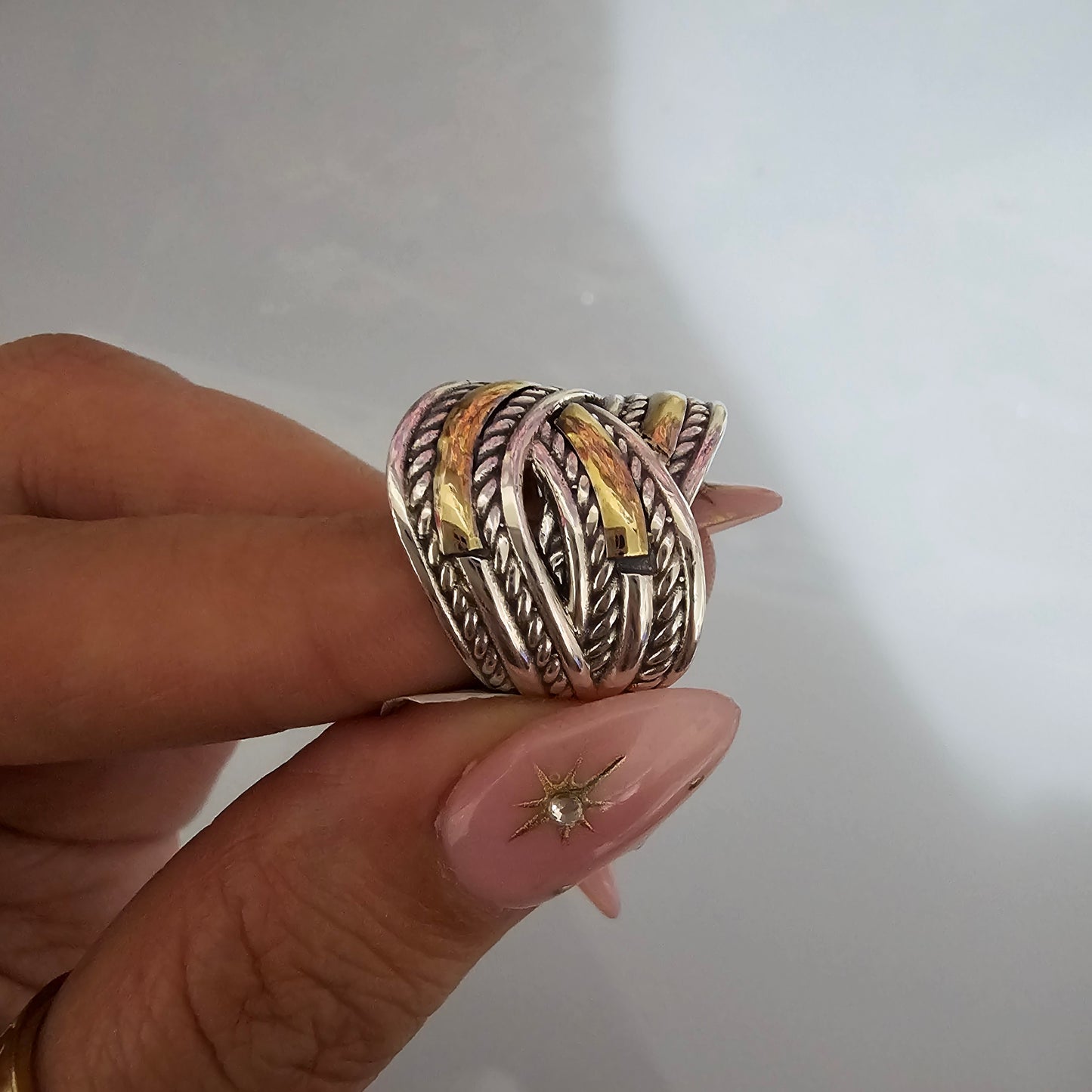 Anillo cruzado